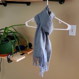 Grey acrylic scarf